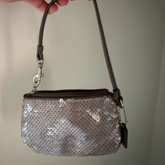 Coach mini Sequin Clutch Bag - Silver - Picture 4 of 7
